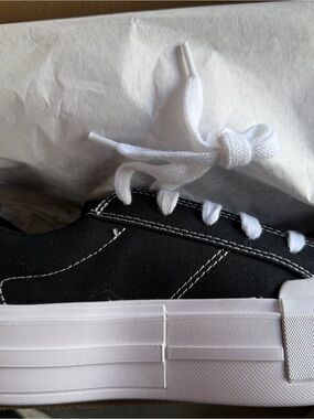 Converse Black and White Low-Top Platform Sneaker